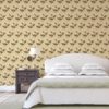 Tapete Wohnzimmer creme: Feine Design Tapete "Kraniche des Ibykus" mit asiatischen Kranichen in gelb für Wohnzimmer