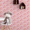 Küchentapete pink: Rosa Design Tapete "Alle Vöglein" mit bunten Vögeln für Kinderzimmer Küche Gang