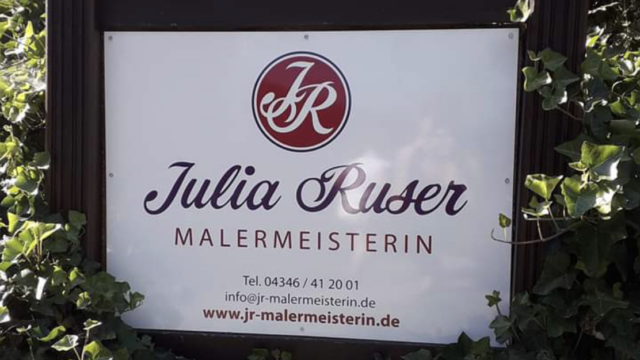 Malermeisterin Julia Ruser